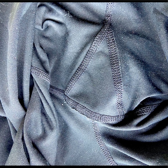 Workout Pants Capri - Picture 3 of 5